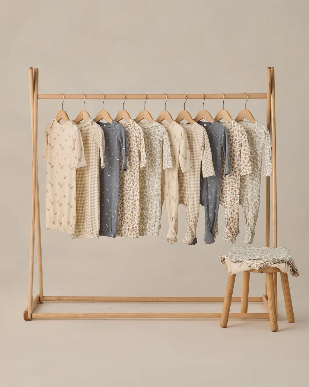 Bamboo Zip Footie l Oat Gingham