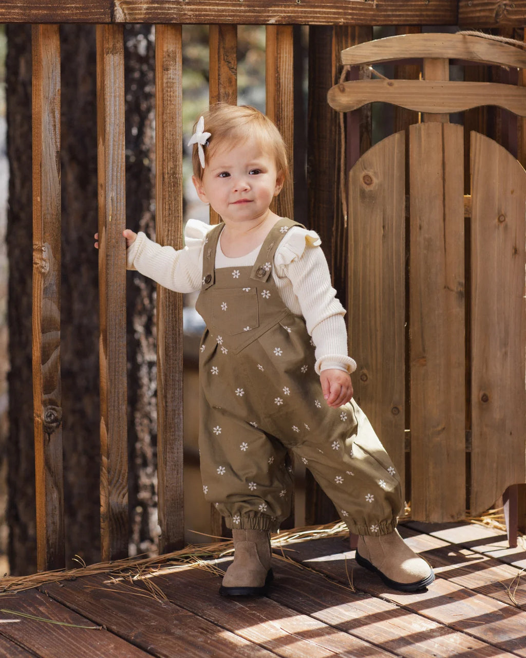 Vintage Overall | Embroidered Daisies