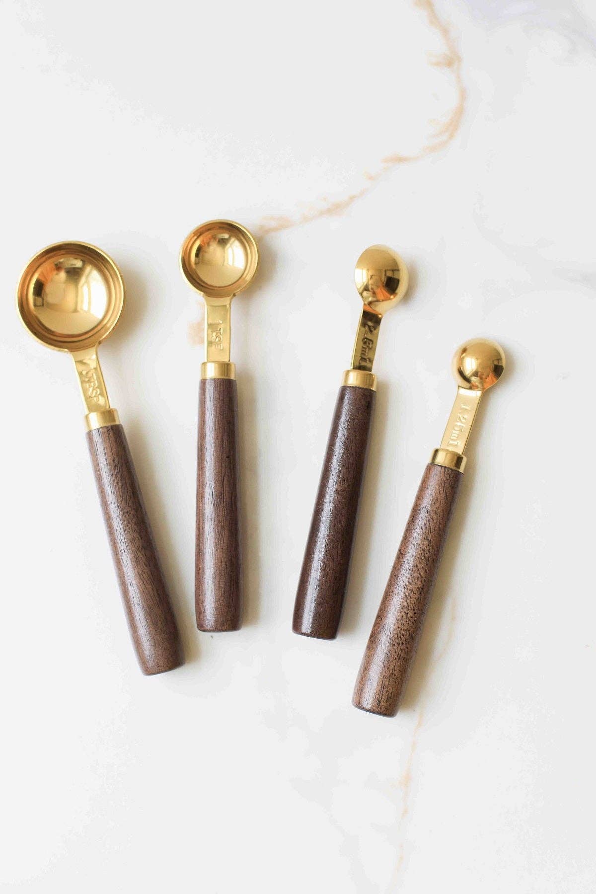 Walnut Measuring Spoon Set